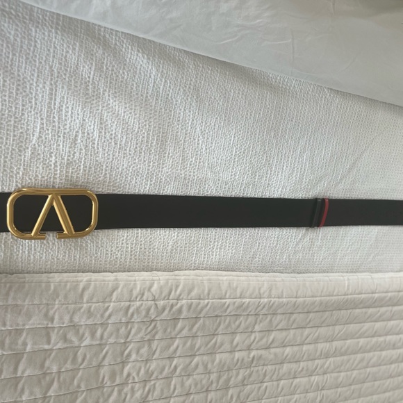 Valentino Garavani reversible vlogo signature belt women 95mm. - Picture 7 of 7